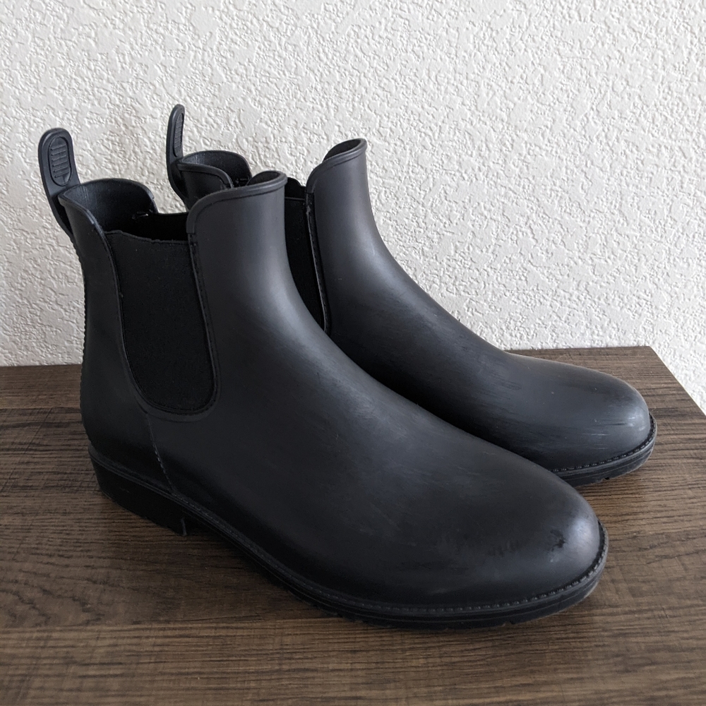 Black Chelsea Rain Boots size 8